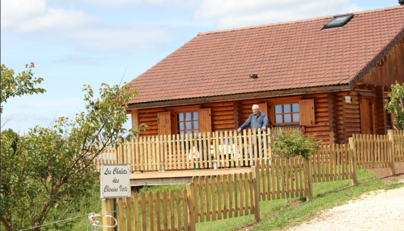 Les Chalets des Chemins Verts, la location la plus authentique du Jura (39)